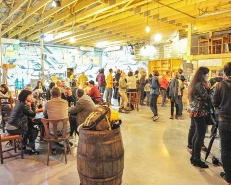 ZYTHONAUTES brewpub02